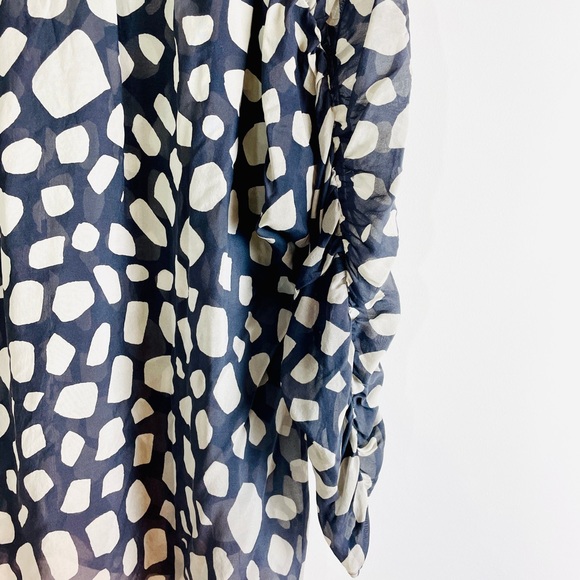 Club Monaco Silk Blouse - Picture 7 of 7